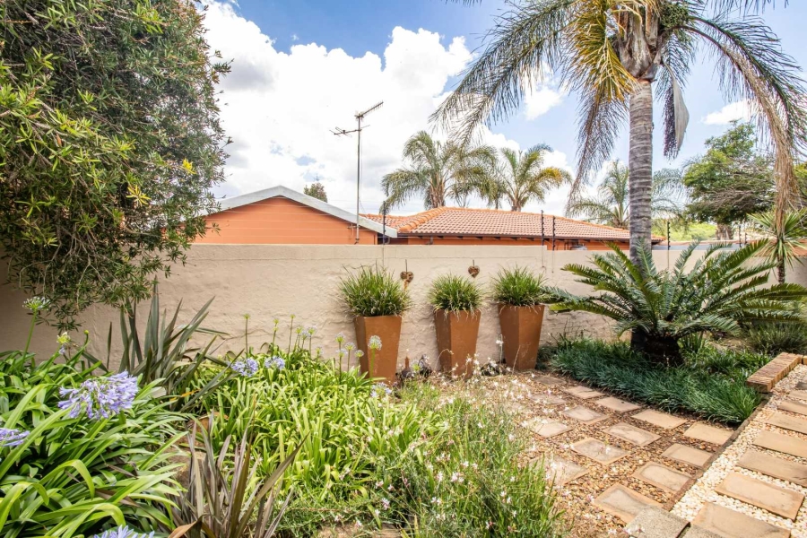 3 Bedroom Property for Sale in Glenvista Gauteng