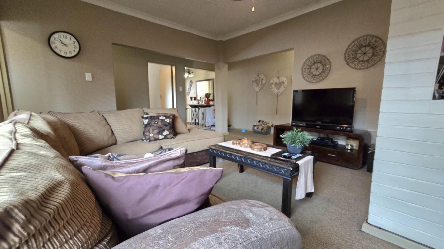 4 Bedroom Property for Sale in South Crest Gauteng