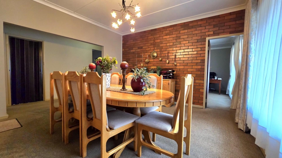 4 Bedroom Property for Sale in South Crest Gauteng