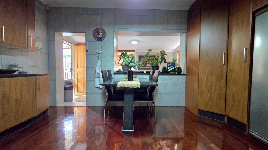 4 Bedroom Property for Sale in South Crest Gauteng