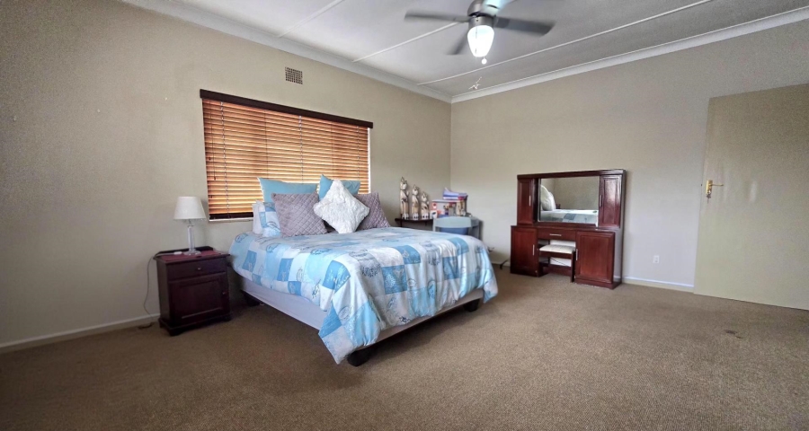 4 Bedroom Property for Sale in South Crest Gauteng