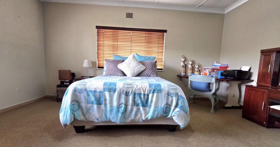 4 Bedroom Property for Sale in South Crest Gauteng