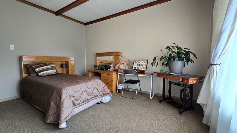 4 Bedroom Property for Sale in South Crest Gauteng