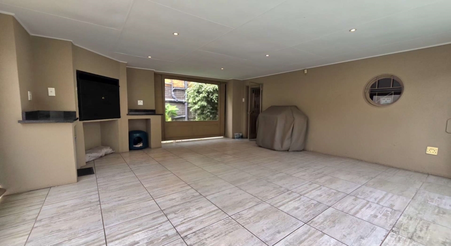 4 Bedroom Property for Sale in South Crest Gauteng