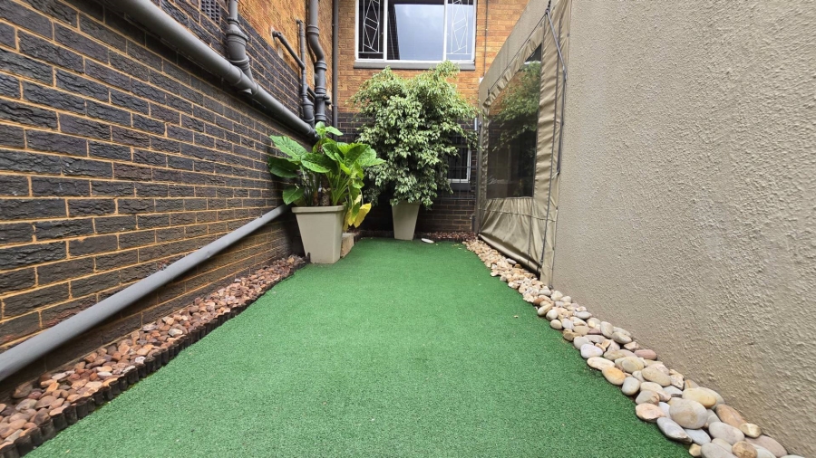 4 Bedroom Property for Sale in South Crest Gauteng