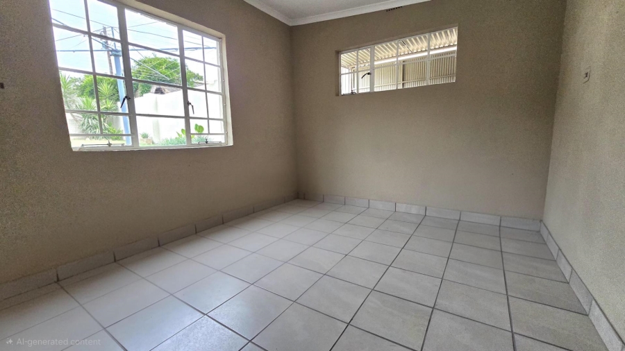 4 Bedroom Property for Sale in South Crest Gauteng