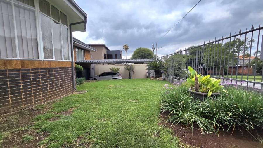 4 Bedroom Property for Sale in South Crest Gauteng