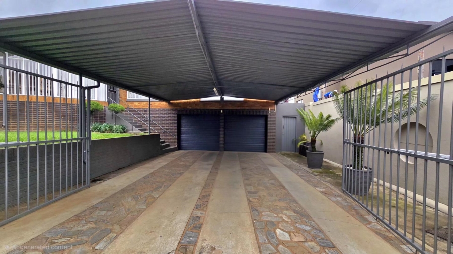 4 Bedroom Property for Sale in South Crest Gauteng