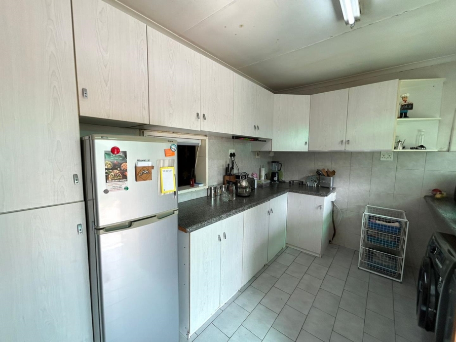 4 Bedroom Property for Sale in Beyerspark Gauteng