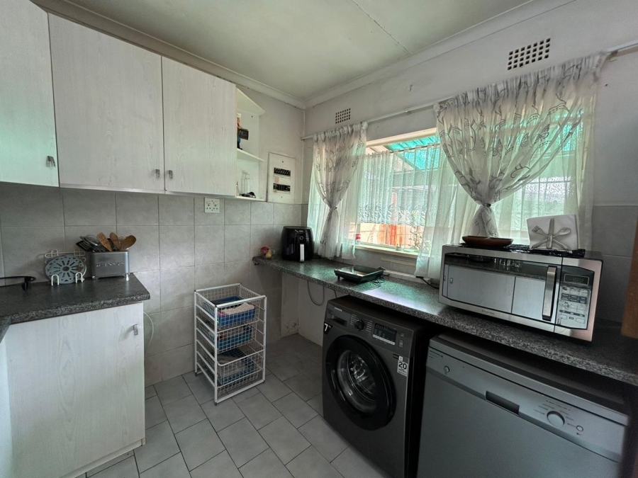 4 Bedroom Property for Sale in Beyerspark Gauteng