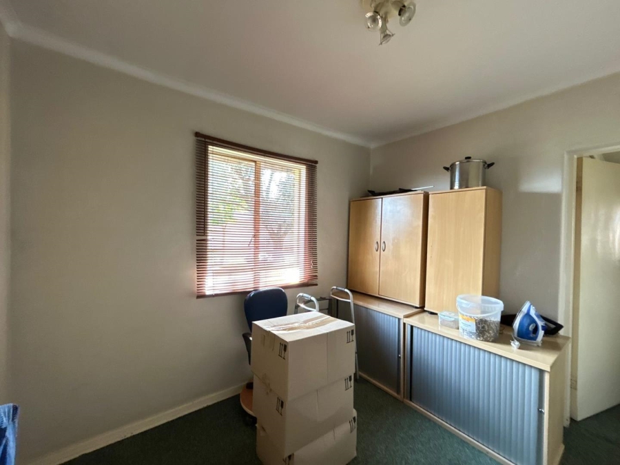 4 Bedroom Property for Sale in Beyerspark Gauteng