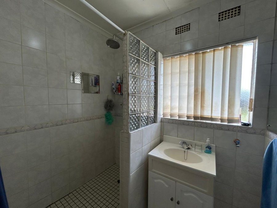 4 Bedroom Property for Sale in Beyerspark Gauteng