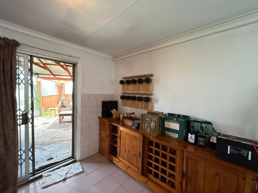 4 Bedroom Property for Sale in Beyerspark Gauteng