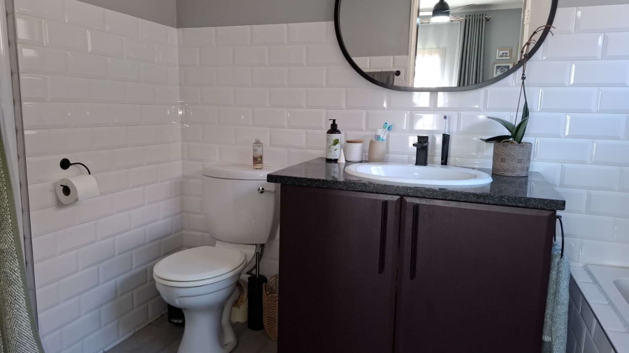 2 Bedroom Property for Sale in Meyersdal Gauteng