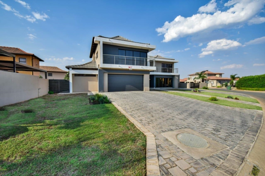 6 Bedroom Property for Sale in Savannah Country Estate Gauteng