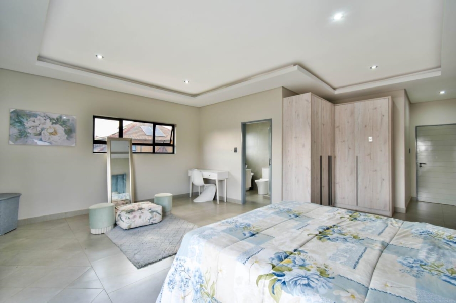 6 Bedroom Property for Sale in Savannah Country Estate Gauteng