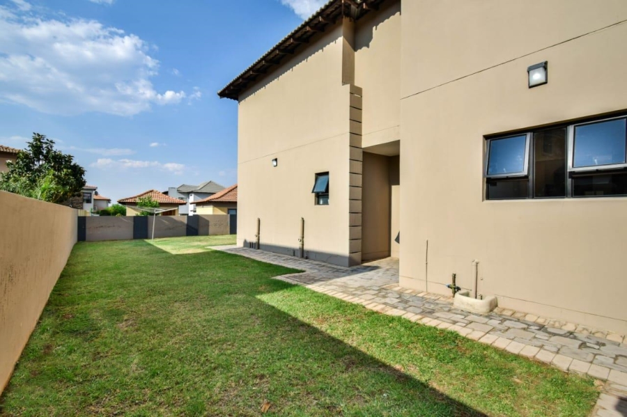 6 Bedroom Property for Sale in Savannah Country Estate Gauteng