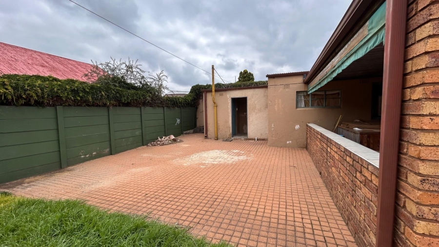 3 Bedroom Property for Sale in Symhurst Gauteng