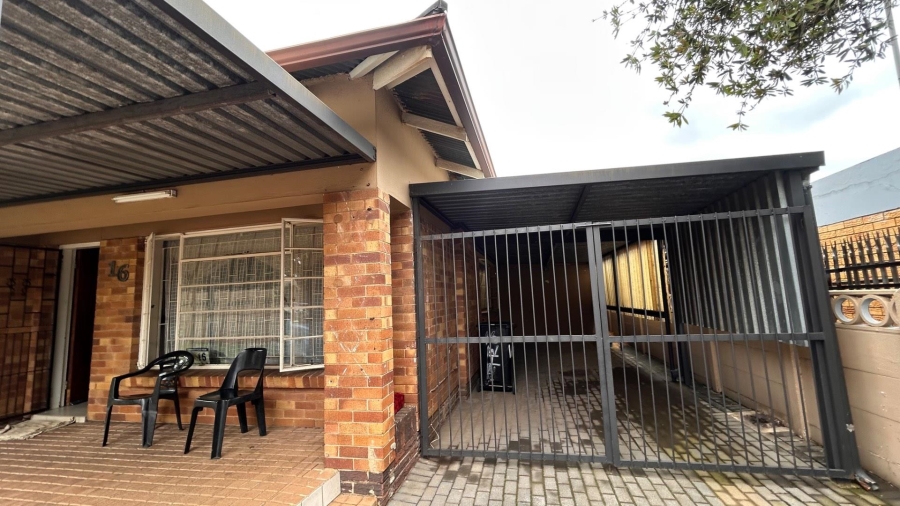 3 Bedroom Property for Sale in Symhurst Gauteng