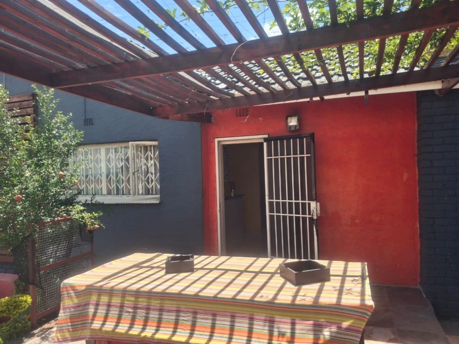 4 Bedroom Property for Sale in Discovery Gauteng