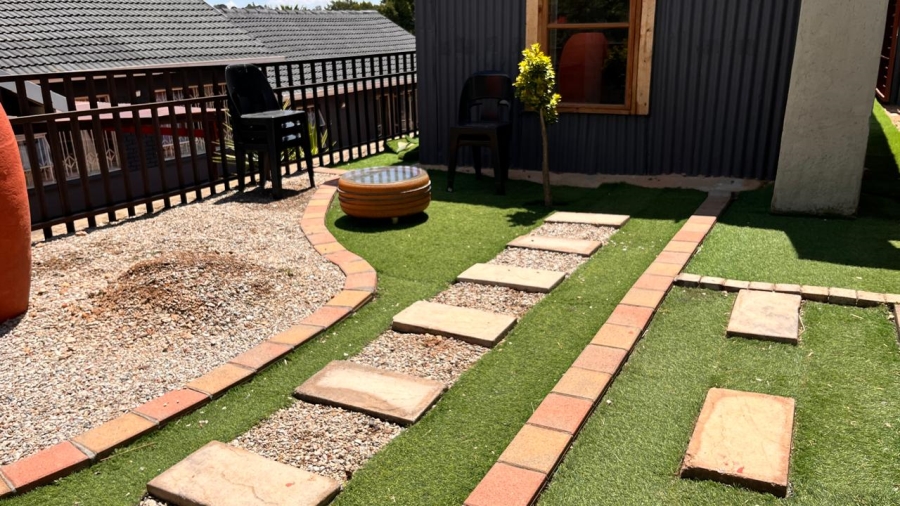 4 Bedroom Property for Sale in Discovery Gauteng