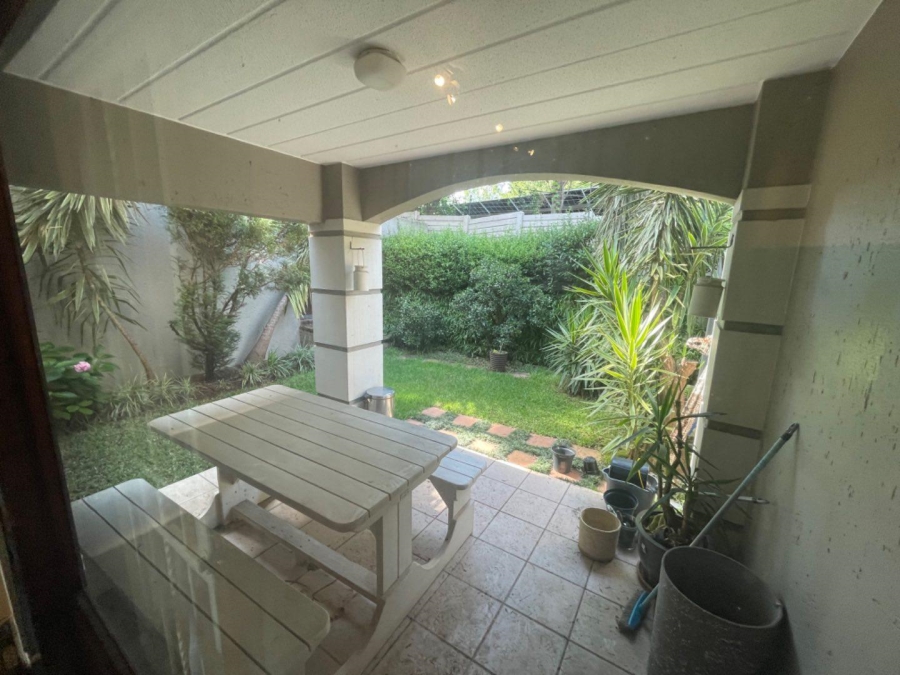 To Let 1 Bedroom Property for Rent in Melrose North Gauteng