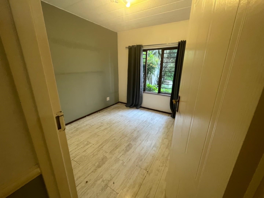 To Let 1 Bedroom Property for Rent in Melrose North Gauteng