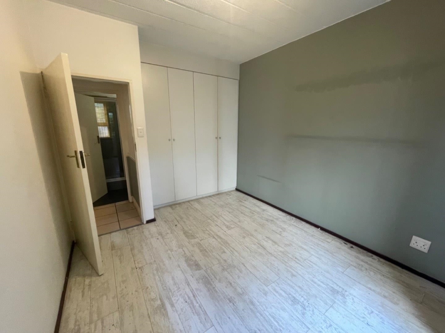 To Let 1 Bedroom Property for Rent in Melrose North Gauteng