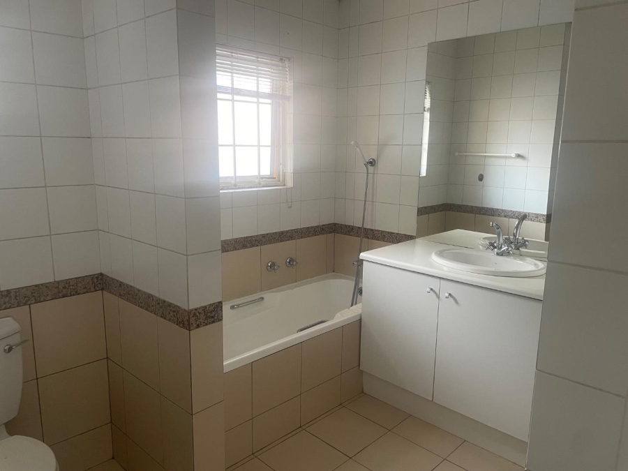 To Let 1 Bedroom Property for Rent in Riviera Gauteng