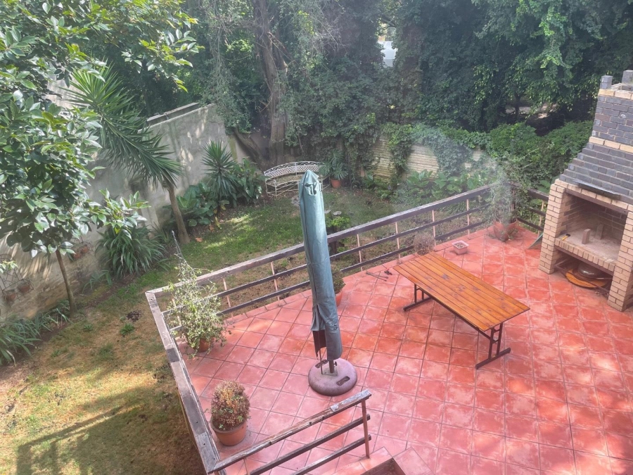 To Let 2 Bedroom Property for Rent in Forest Town Gauteng