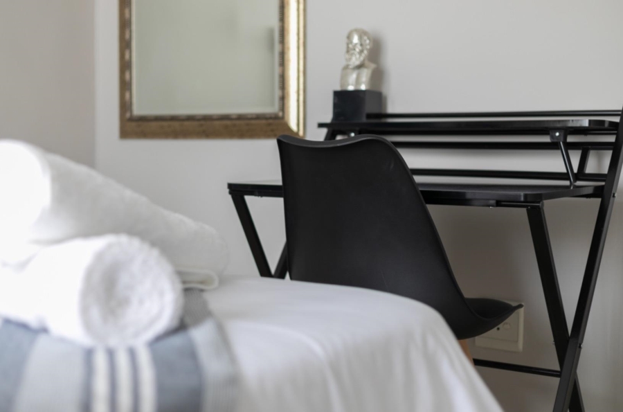 To Let 2 Bedroom Property for Rent in Sandown Gauteng