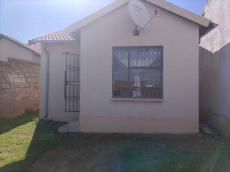 2 Bedroom Property for Sale in Fleurhof Gauteng