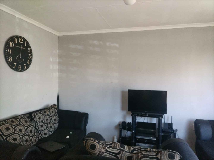 2 Bedroom Property for Sale in Fleurhof Gauteng