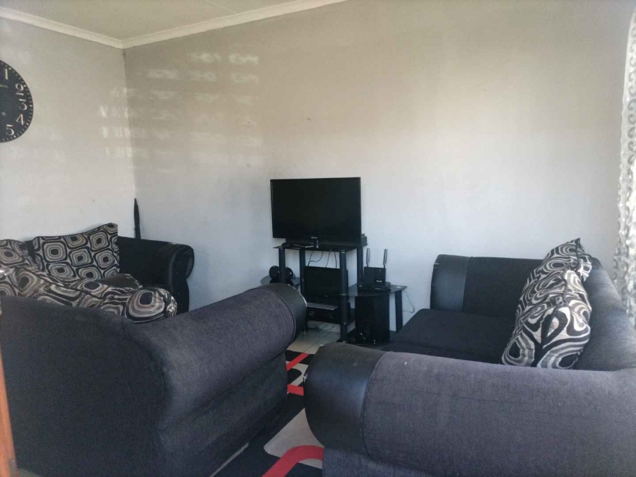 2 Bedroom Property for Sale in Fleurhof Gauteng