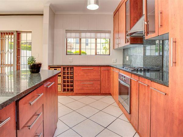 To Let 4 Bedroom Property for Rent in Fourways Gauteng