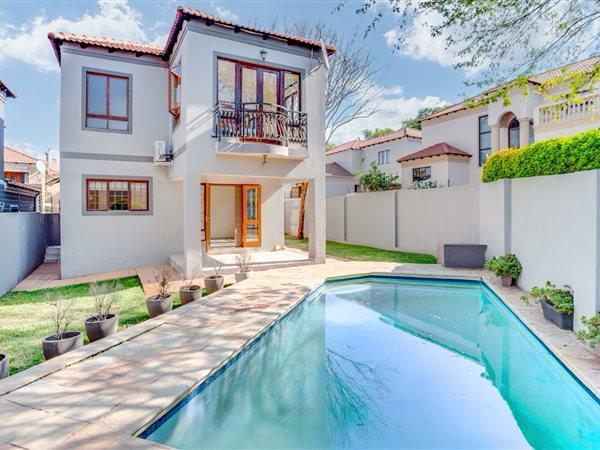 To Let 4 Bedroom Property for Rent in Fourways Gauteng