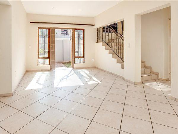 To Let 4 Bedroom Property for Rent in Fourways Gauteng