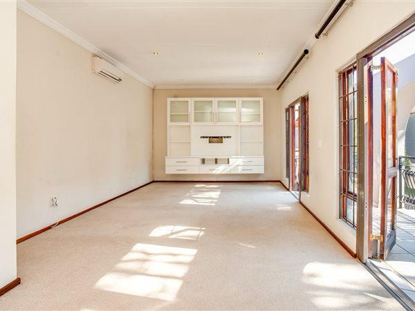 To Let 4 Bedroom Property for Rent in Fourways Gauteng