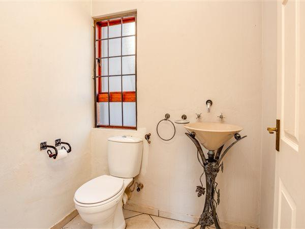 To Let 4 Bedroom Property for Rent in Fourways Gauteng