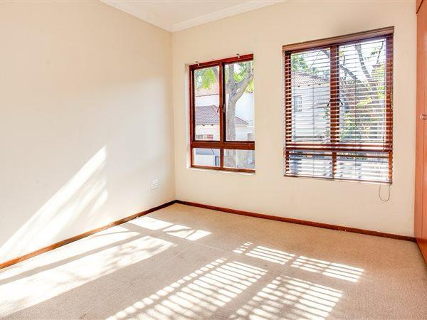 To Let 4 Bedroom Property for Rent in Fourways Gauteng