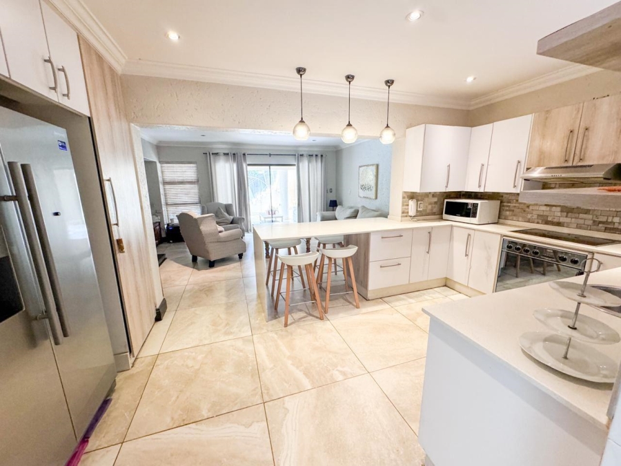 To Let 5 Bedroom Property for Rent in Dainfern Golf Estate Gauteng