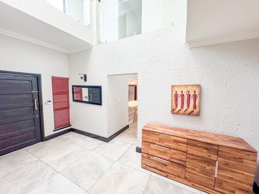 To Let 5 Bedroom Property for Rent in Dainfern Golf Estate Gauteng