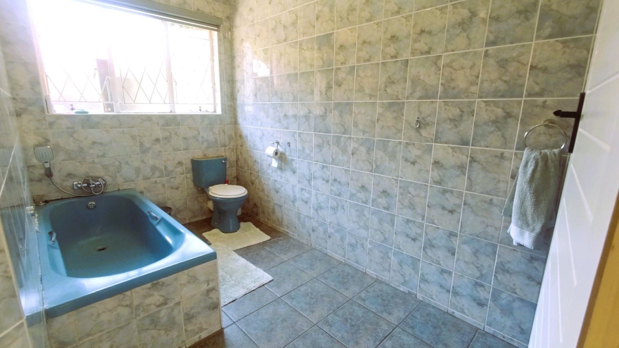 3 Bedroom Property for Sale in Noordwyk Gauteng