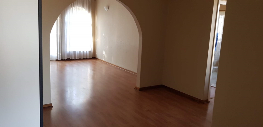 To Let 2 Bedroom Property for Rent in Brackenhurst Gauteng