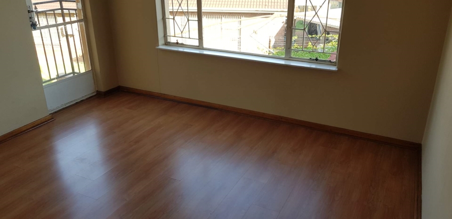 To Let 2 Bedroom Property for Rent in Brackenhurst Gauteng