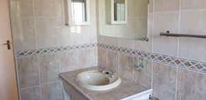 To Let 2 Bedroom Property for Rent in Brackenhurst Gauteng