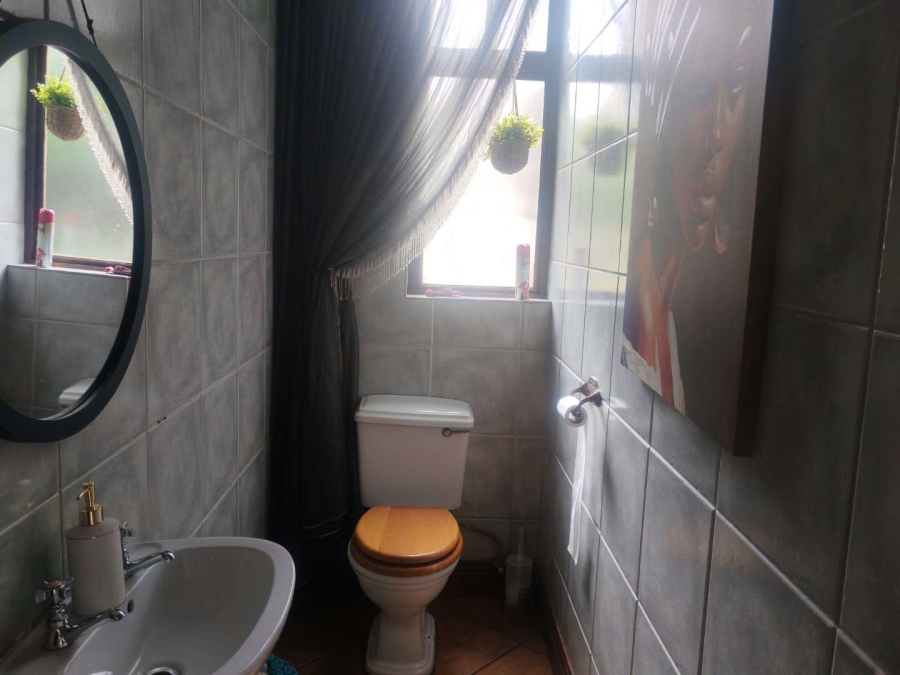 4 Bedroom Property for Sale in Zwartkop Golf Estate Gauteng