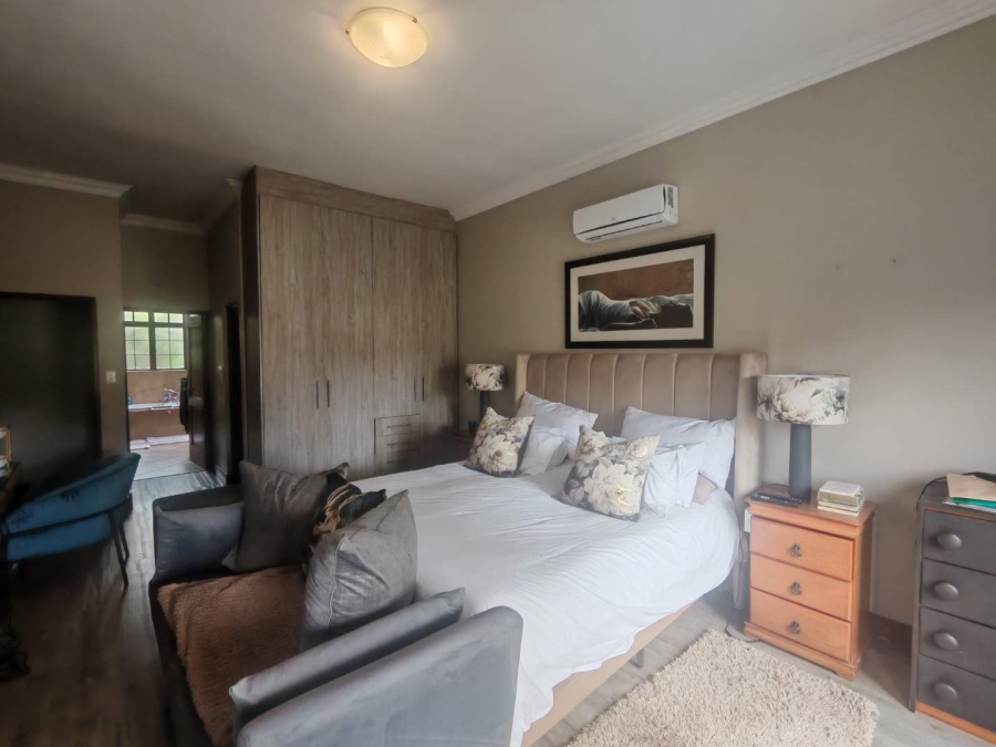 4 Bedroom Property for Sale in Zwartkop Golf Estate Gauteng