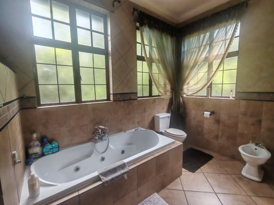 4 Bedroom Property for Sale in Zwartkop Golf Estate Gauteng