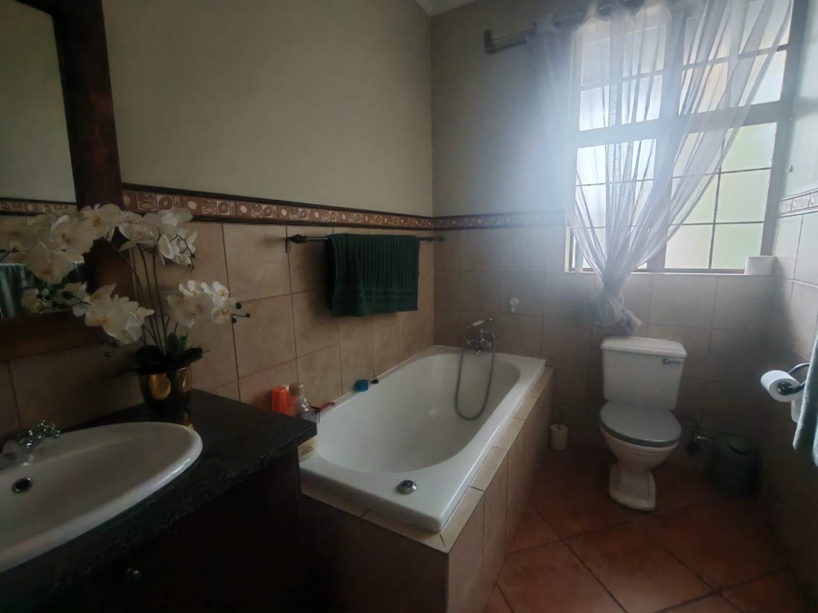4 Bedroom Property for Sale in Zwartkop Golf Estate Gauteng